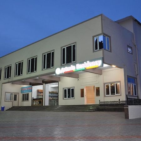 Готель Astoria Residency Уті Екстер'єр фото